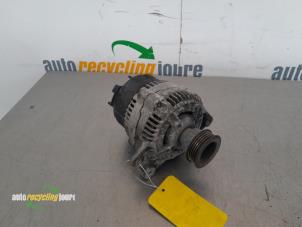 Gebruikte Dynamo Audi 80 (B4) 2.0 E Prijs € 49,99 Margeregeling aangeboden door Autorecycling Joure B.V.