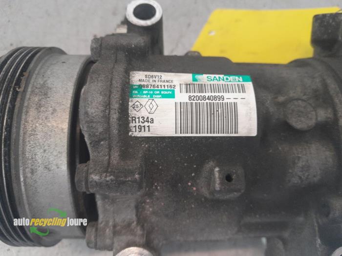 Aircopomp van een Dacia Sandero I (BS) 1.2 16V 2012