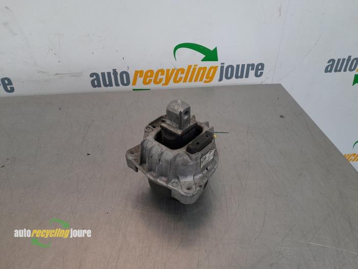 Gebruikte Motorsteun BMW 5 serie Touring (F11) 535d 24V Prijs € 29,99 Margeregeling aangeboden door Autorecycling Joure B.V.