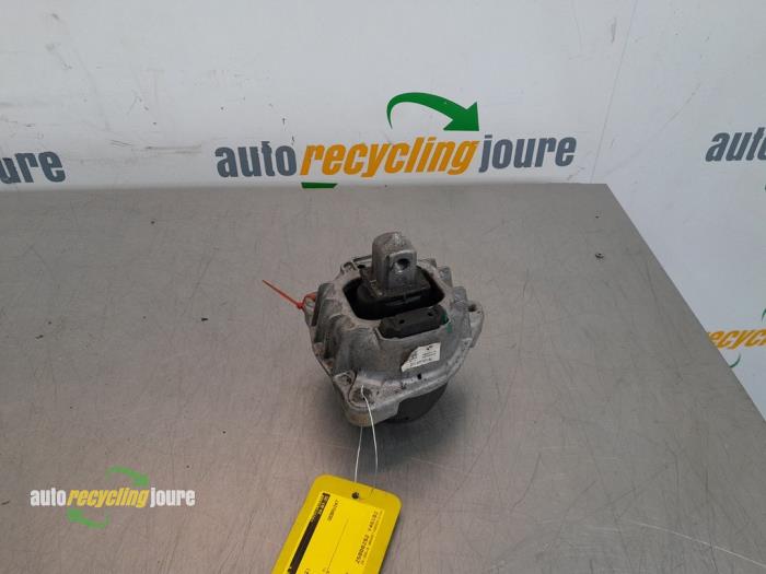 Gebruikte Motorsteun BMW 5 serie Touring (F11) 535d 24V Prijs € 29,99 Margeregeling aangeboden door Autorecycling Joure B.V.