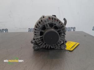 Gebruikte Dynamo Seat Leon (1P1) 2.0 FSI 16V Prijs € 39,99 Margeregeling aangeboden door Autorecycling Joure B.V.