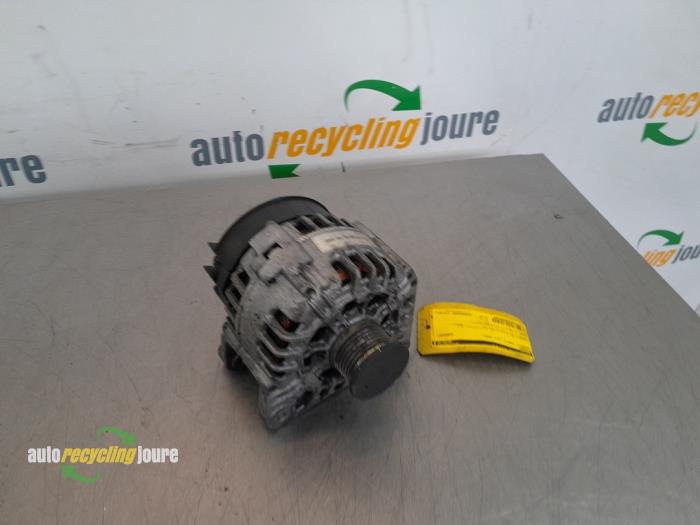 Gebruikte Dynamo Renault Trafic New (JL) 2.5 dCi 16V 135 Prijs € 39,99 Margeregeling aangeboden door Autorecycling Joure B.V.