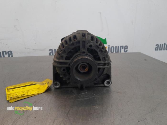 Dynamo van een Opel Astra H SW (L35) 1.8 16V 2009