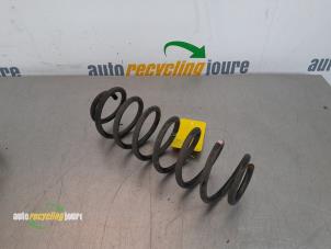 Gebruikte Veerschroef achter Ford B-Max (JK8) 1.0 EcoBoost 12V 100 Prijs € 19,99 Margeregeling aangeboden door Autorecycling Joure B.V.