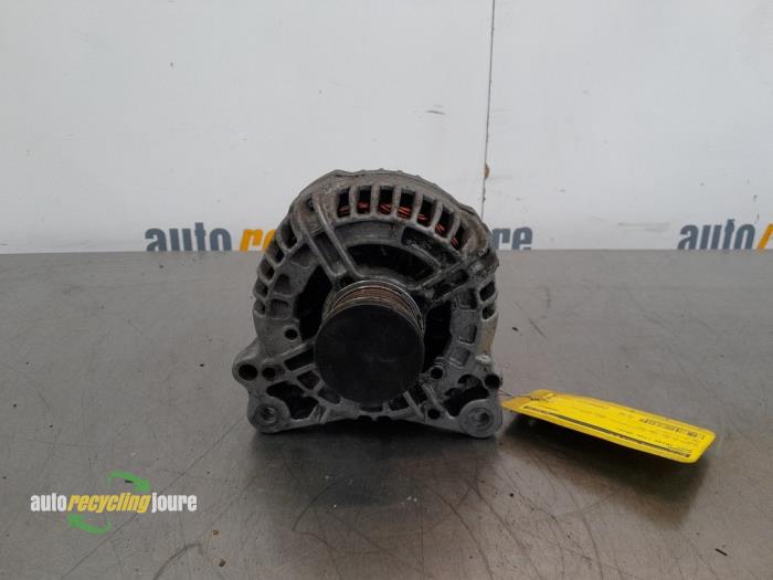 Dynamo van een Seat Ibiza IV SC (6J1) 1.4 TSI 16V Cupra 2010