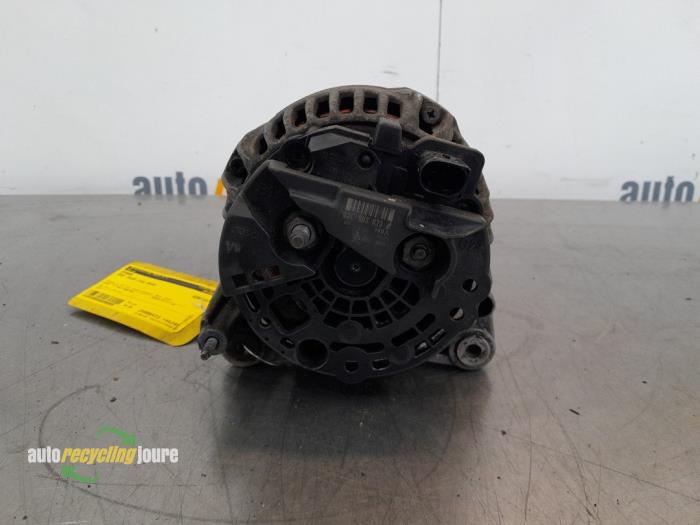 Dynamo van een Seat Ibiza IV SC (6J1) 1.4 TSI 16V Cupra 2010