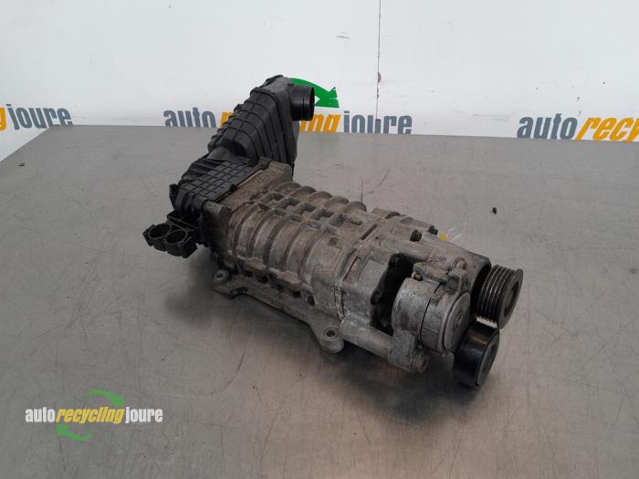 Compressor van een Seat Ibiza IV SC (6J1) 1.4 TSI 16V Cupra 2010
