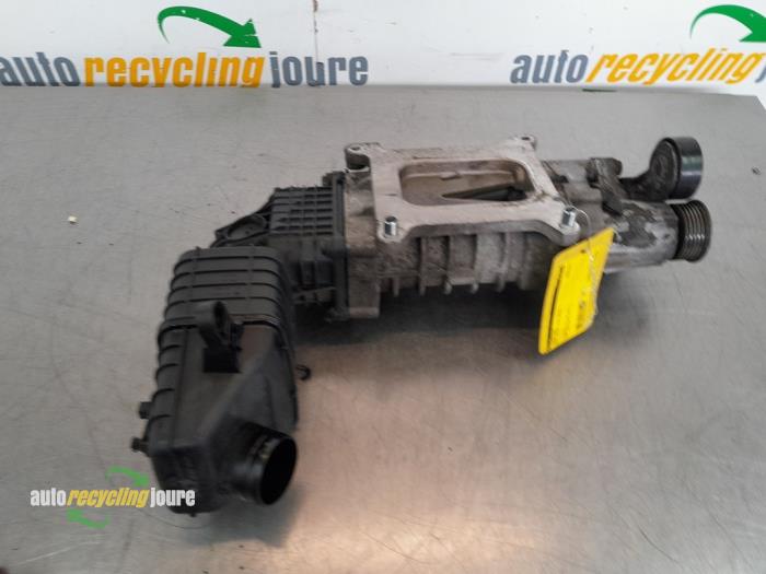 Compressor van een Seat Ibiza IV SC (6J1) 1.4 TSI 16V Cupra 2010