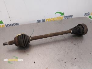 Gebruikte Steekas links-achter Audi A3 (8L1) 1.8 T 20V Quattro Prijs € 39,99 Margeregeling aangeboden door Autorecycling Joure B.V.