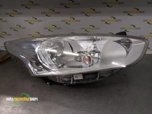 Gebruikte Rechter Koplamp Ford B-Max (JK8) 1.0 EcoBoost 12V 100 Prijs € 175,00 Margeregeling aangeboden door Autorecycling Joure B.V.
