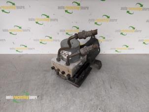 Gebruikte ABS Pomp Hyundai Santa Fe II (CM) 2.7 V6 24V 4x4 Prijs € 89,99 Margeregeling aangeboden door Autorecycling Joure B.V.