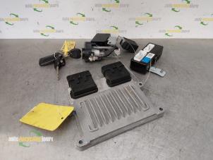 Gebruikte Computer Motormanagement Hyundai Santa Fe II (CM) 2.7 V6 24V 4x4 Prijs € 199,00 Margeregeling aangeboden door Autorecycling Joure B.V.