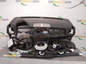 Gebruikte Airbag set + dashboard Fiat 500 (312) 0.9 TwinAir 65 Prijs € 749,00 Margeregeling aangeboden door Autorecycling Joure B.V.