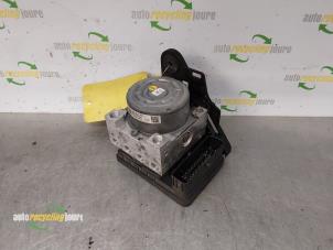 Gebruikte ABS Pomp Skoda Octavia Combi (5EAC) 1.4 TSI 16V Prijs € 149,00 Margeregeling aangeboden door Autorecycling Joure B.V.