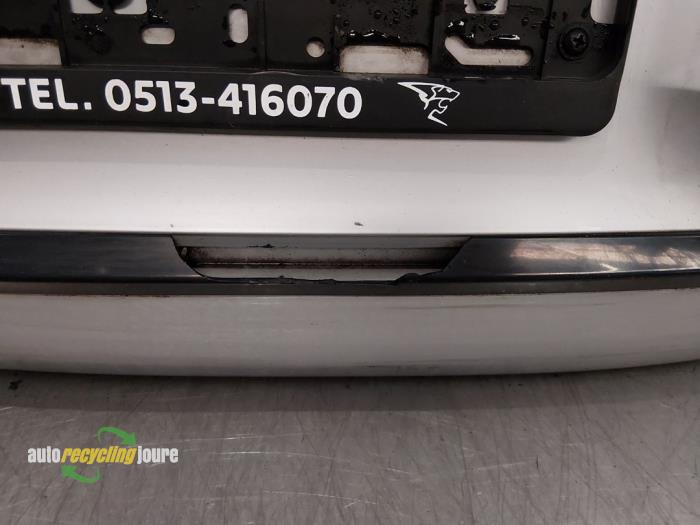 Achterbumper van een BMW 1 serie (F20) 116i 1.6 16V 2013