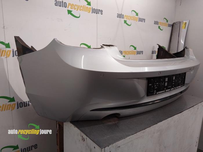 Achterbumper van een BMW 1 serie (F20) 116i 1.6 16V 2013