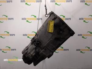 Gebruikte Versnellingsbak Volkswagen Crafter 2.0 TDI 16V Prijs € 499,00 Margeregeling aangeboden door Autorecycling Joure B.V.