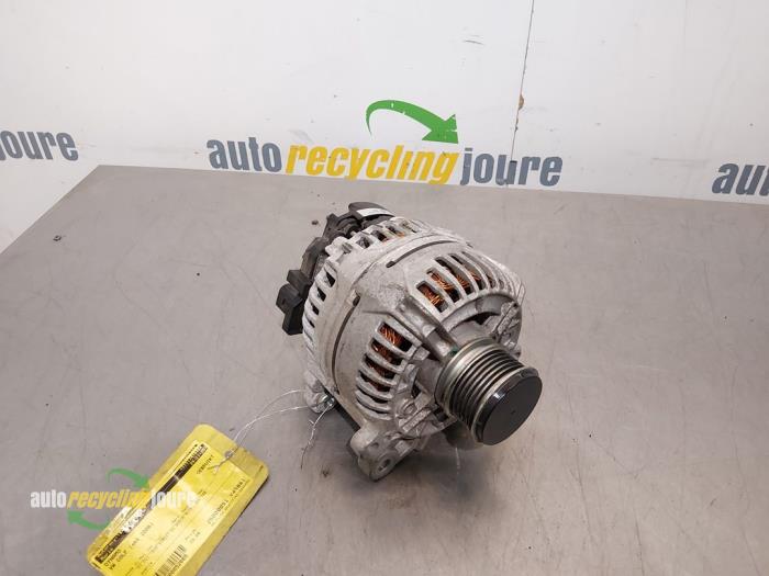 Gebruikte Dynamo Volkswagen Golf V (1K1) 1.9 TDI Prijs € 39,99 Margeregeling aangeboden door Autorecycling Joure B.V.