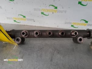 Injector brug van een Opel Astra K Sports Tourer 1.6 CDTI 110 16V 2018