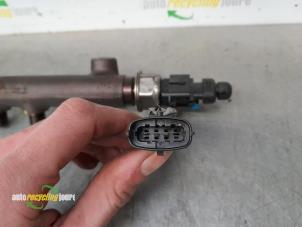 Injector brug van een Opel Astra K Sports Tourer 1.6 CDTI 110 16V 2018