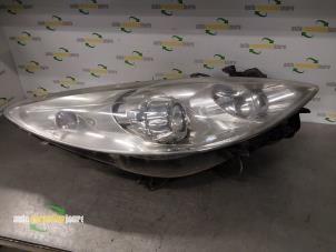 Gebruikte Koplamp rechts Peugeot 307 (3A/C/D) 1.6 16V Prijs € 49,99 Margeregeling aangeboden door Autorecycling Joure B.V.