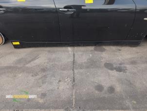 Gebruikte Dorpel rechts BMW 5 serie Touring (E61) 525i 24V Prijs op aanvraag aangeboden door Autorecycling Joure B.V.