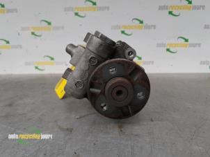 Gebruikte Servopomp BMW 5 serie Touring (E61) 525i 24V Prijs € 69,99 Margeregeling aangeboden door Autorecycling Joure B.V.