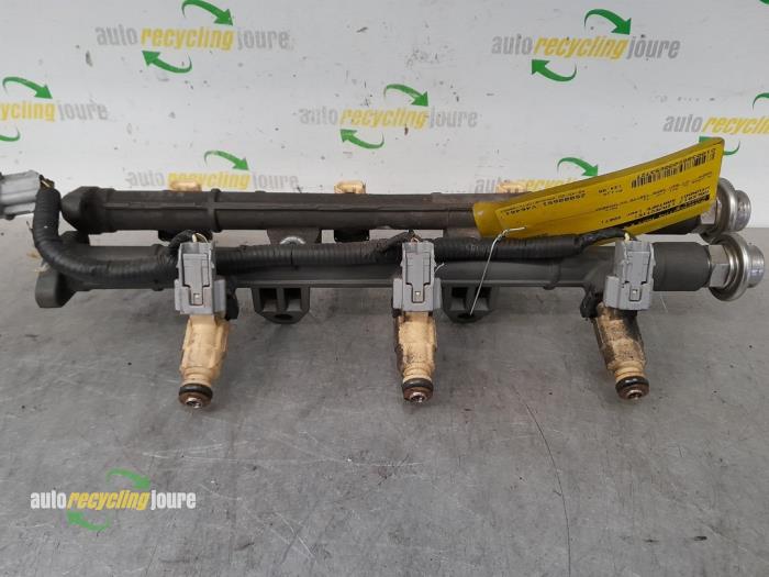 Galerij (Injectie) van een Hyundai Santa Fe II (CM) 2.7 V6 24V 4x4 2007