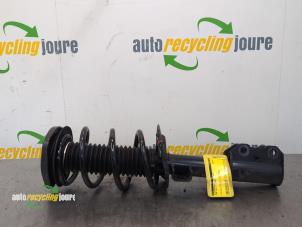 Gebruikte Mac Phersonpoot rechts-voor Ford Kuga III (DFK) 2.5 PHEV 16V Prijs € 125,00 Margeregeling aangeboden door Autorecycling Joure B.V.