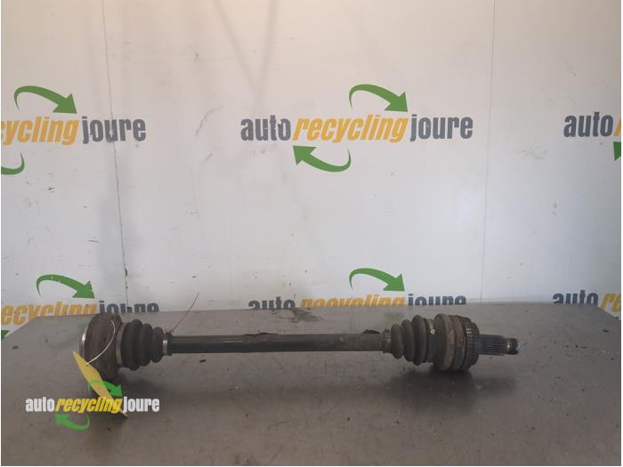 Gebruikte Aandrijfas links-achter BMW X3 (E83) 2.0d 16V Prijs € 49,99 Margeregeling aangeboden door Autorecycling Joure B.V.