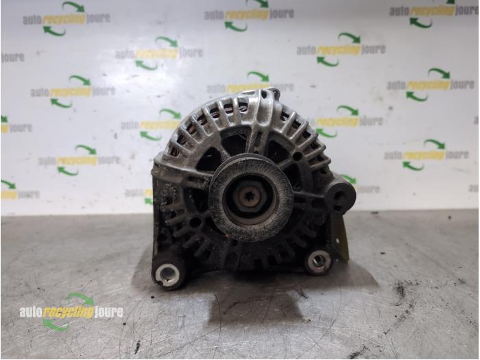 Gebruikte Alternator BMW X3 (E83) 2.0d 16V Prijs € 69,99 Margeregeling aangeboden door Autorecycling Joure B.V.