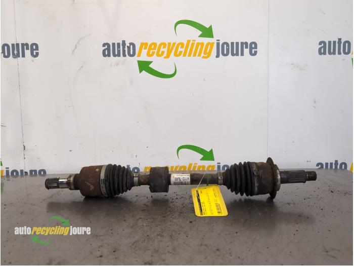 Gebruikte Aandrijfas links-voor Fiat Sedici (189) 1.6 16V Emotion 4x4 Prijs € 49,99 Margeregeling aangeboden door Autorecycling Joure B.V.