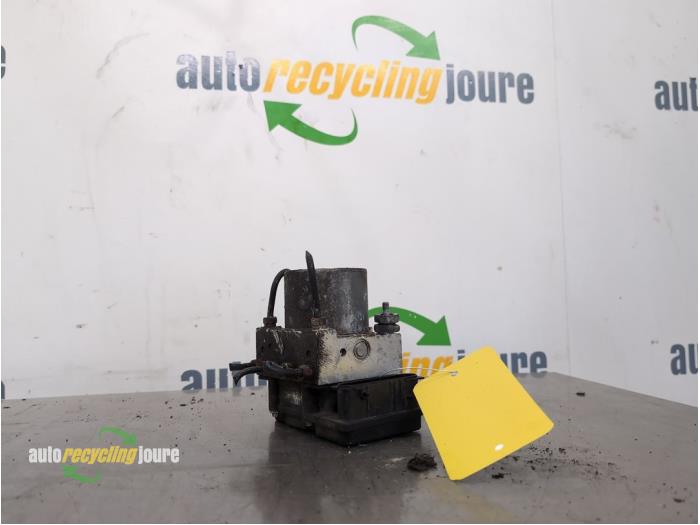 Gebruikte ABS Pomp Subaru Legacy Touring Wagon (BP) 2.0 16V Prijs € 39,99 Margeregeling aangeboden door Autorecycling Joure B.V.