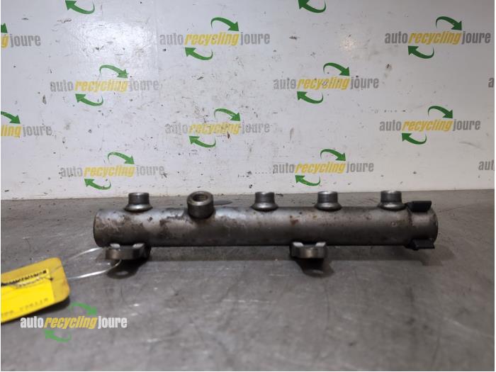 Gebruikte Injector brug Audi Q7 (4LB) 3.0 TDI V6 24V Prijs € 34,99 Margeregeling aangeboden door Autorecycling Joure B.V.