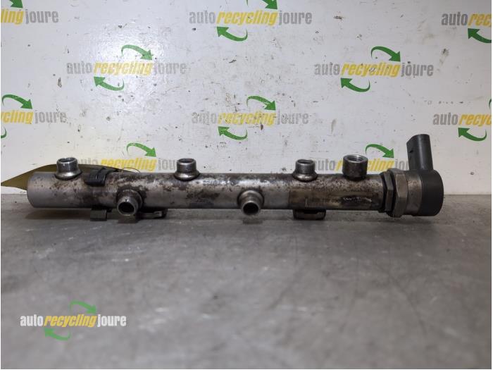 Gebruikte Injector brug Audi Q7 (4LB) 3.0 TDI V6 24V Prijs € 39,99 Margeregeling aangeboden door Autorecycling Joure B.V.