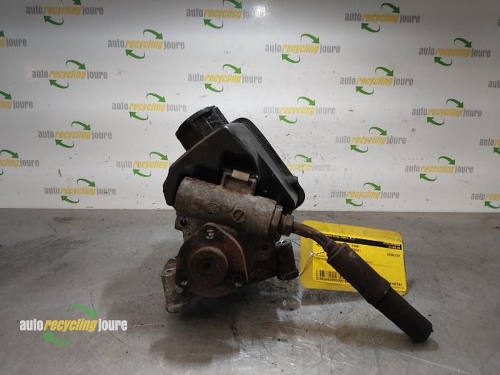 Gebruikte Pomp Servo Mercedes Vito (639.6) 2.2 109 CDI 16V Prijs € 29,99 Margeregeling aangeboden door Autorecycling Joure B.V.