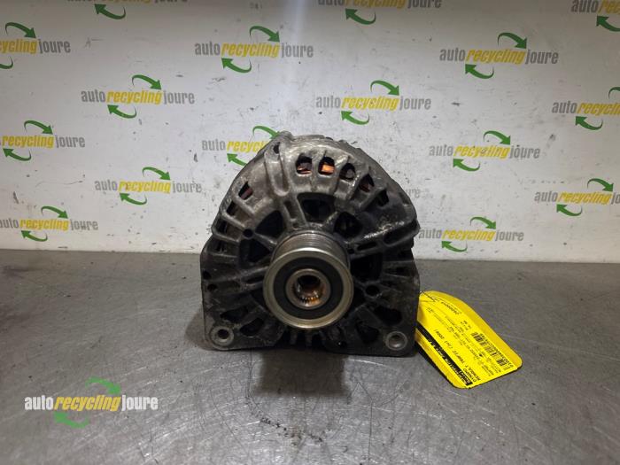 Gebruikte Dynamo Renault Trafic New (JL) 2.0 dCi 16V 90 Prijs € 74,99 Margeregeling aangeboden door Autorecycling Joure B.V.