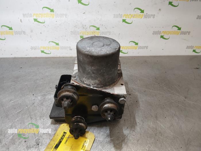 Gebruikte ABS Pomp Audi A4 (B8) 1.8 TFSI 16V Prijs € 99,99 Margeregeling aangeboden door Autorecycling Joure B.V.