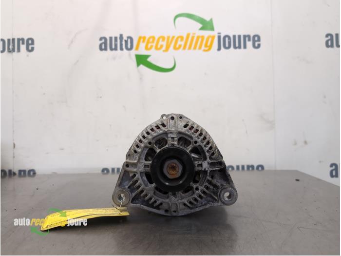 Gebruikte Dynamo BMW 3 serie (E46/4) 318i Prijs € 59,99 Margeregeling aangeboden door Autorecycling Joure B.V.