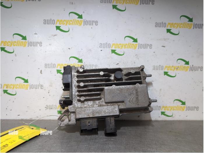 Gebruikte Start/Stop computer Citroen C4 Berline (NC) 1.2 12V PureTech 130 Prijs € 49,99 Margeregeling aangeboden door Autorecycling Joure B.V.