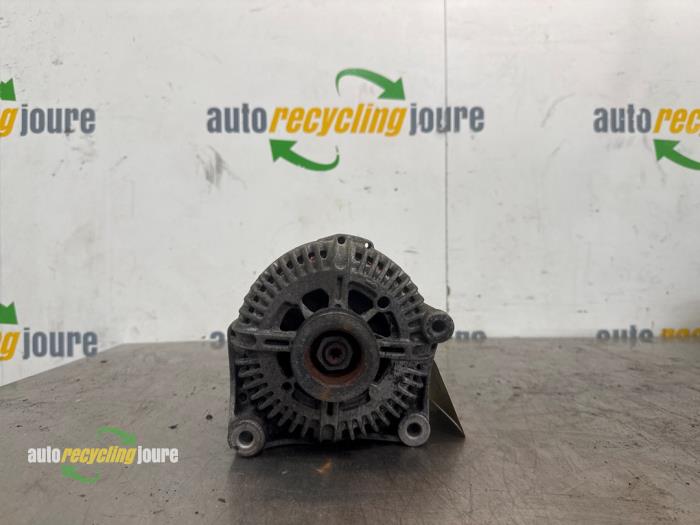 Gebruikte Dynamo BMW 5 serie Touring (E61) 525d 24V Prijs € 175,00 Margeregeling aangeboden door Autorecycling Joure B.V.