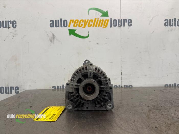 Gebruikte Alternator Renault Modus/Grand Modus (JP) 1.2 16V Quickshift Prijs € 35,00 Margeregeling aangeboden door Autorecycling Joure B.V.