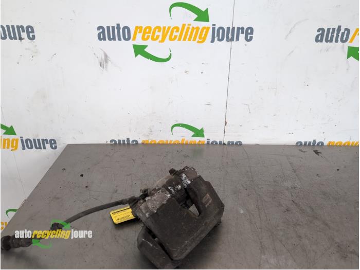 Gebruikte Steekas links-voor Audi A5 (8T3) 2.7 TDI V6 24V Prijs € 35,00 Margeregeling aangeboden door Autorecycling Joure B.V.