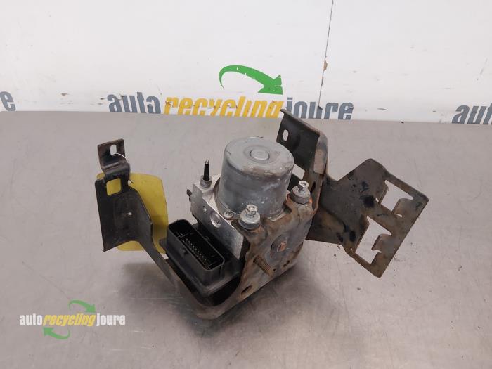 Gebruikte ABS Pomp Citroen Berlingo 1.6 Hdi 16V 90 Prijs € 199,99 Margeregeling aangeboden door Autorecycling Joure B.V.