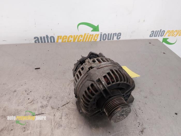 Gebruikte Dynamo Volvo V70 (SW) 2.4 T 20V AWD Prijs € 29,99 Margeregeling aangeboden door Autorecycling Joure B.V.