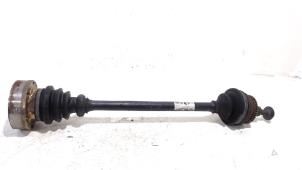 Gebruikte Steekas links-achter Volkswagen Passat Prijs € 21,00 Margeregeling aangeboden door Van der Ven Autorecycling B.V.