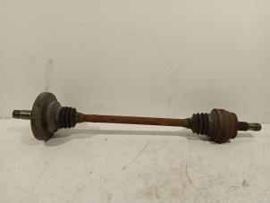 Gebruikte Aandrijfas links-achter Mercedes E-Klasse Prijs € 125,00 Margeregeling aangeboden door Van der Ven Autorecycling B.V.