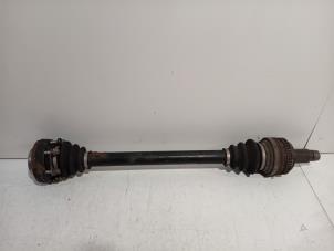 Gebruikte Aandrijfas links-achter BMW X3 Prijs € 85,00 Margeregeling aangeboden door Van der Ven Autorecycling B.V.