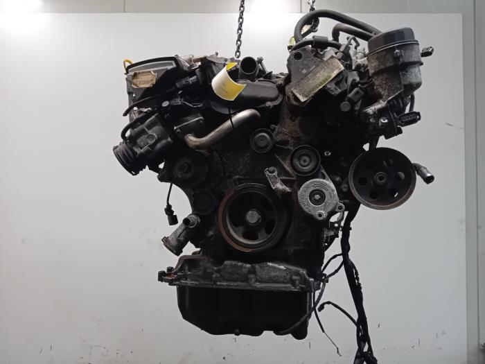 Gebruikte Motor Chrysler 300 C Prijs € 1.399,99 Margeregeling aangeboden door Van der Ven Autorecycling B.V.