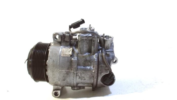 Aircopomp van een Mercedes E-Klasse 2009